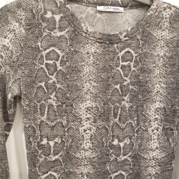 Zara Super Soft Long Sleeve Snake Print Polyester Blend Cropped Pullover - S - Picture 3 of 5